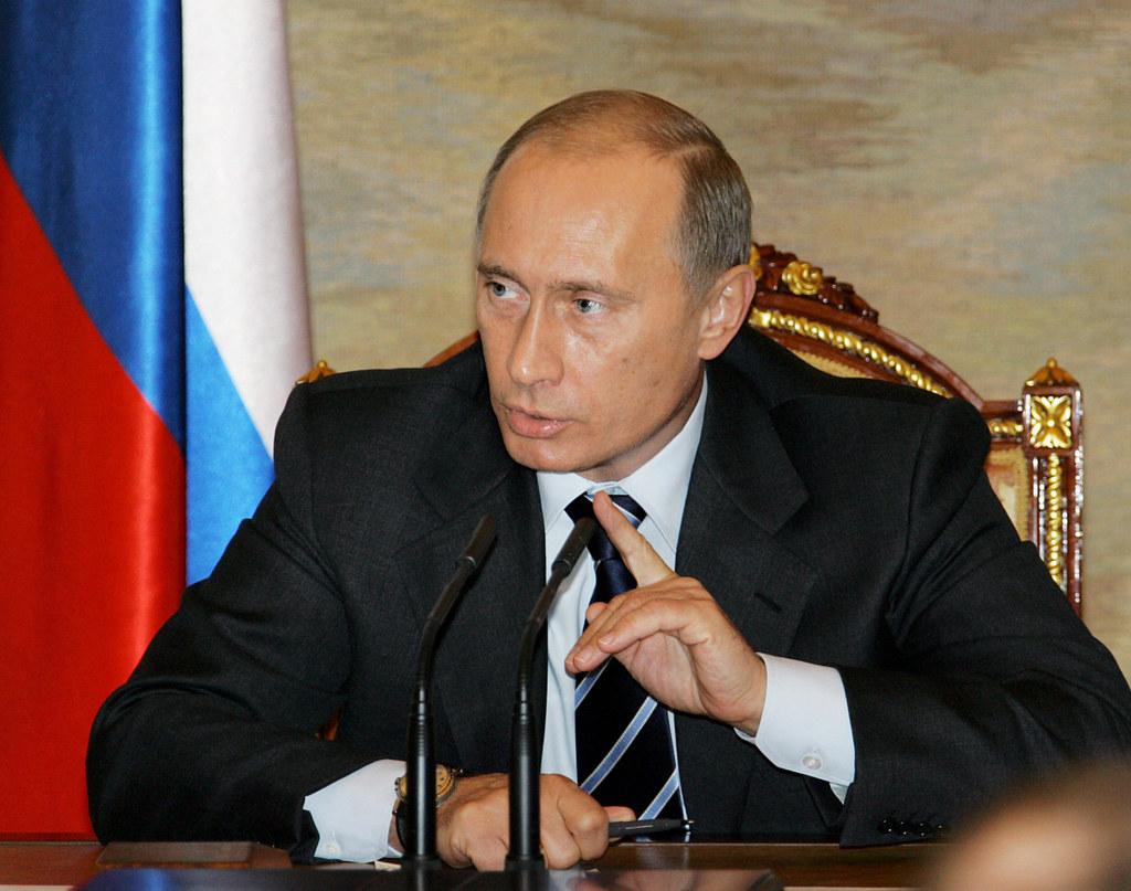 Как бизнес, чиновники и политики отметят юбилей Путина 